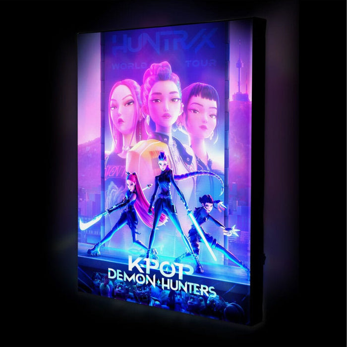 KPop Demon Hunters – Leinwandbild mit LED-Beleuchtung | 42 × 32 cm