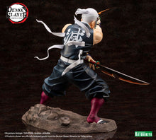 Load image into Gallery viewer, Demon Slayer PVC Statue 1/8 - Tengen Uzui (23 cm)
