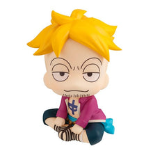 Lade das Bild in den Galerie-Viewer, One Piece PVC Statue - Marco (11 cm)
