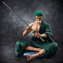 Lade das Bild in den Galerie-Viewer, One Piece PVC Statue - 1/8 Zoro (13 cm)
