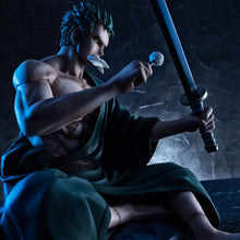 Lade das Bild in den Galerie-Viewer, One Piece PVC Statue - 1/8 Zoro (13 cm)
