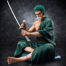 Lade das Bild in den Galerie-Viewer, One Piece PVC Statue - 1/8 Zoro (13 cm)
