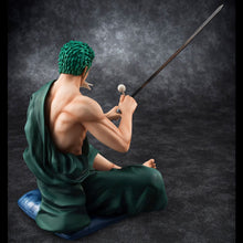 Lade das Bild in den Galerie-Viewer, One Piece PVC Statue - 1/8 Zoro (13 cm)
