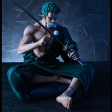 Lade das Bild in den Galerie-Viewer, One Piece PVC Statue - 1/8 Zoro (13 cm)
