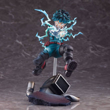 Lade das Bild in den Galerie-Viewer, My Hero Academia PVC Statue 1/8 - Izuku Midoriya (21 cm)
